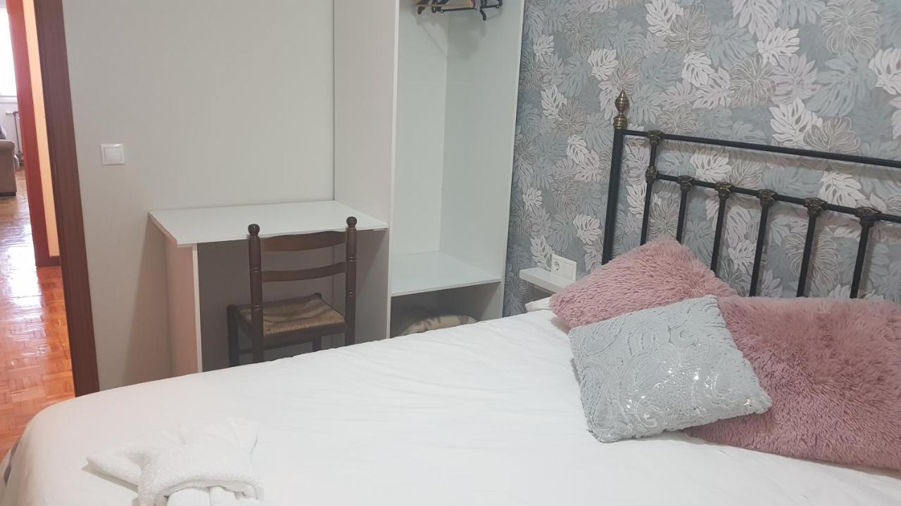 Apartamentos Paz Ribadeo Esterno foto