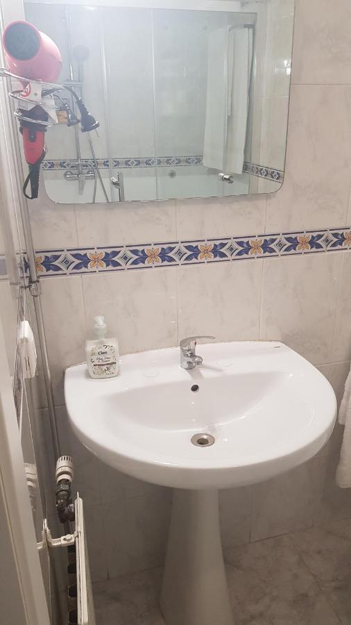 Apartamentos Paz Ribadeo Esterno foto