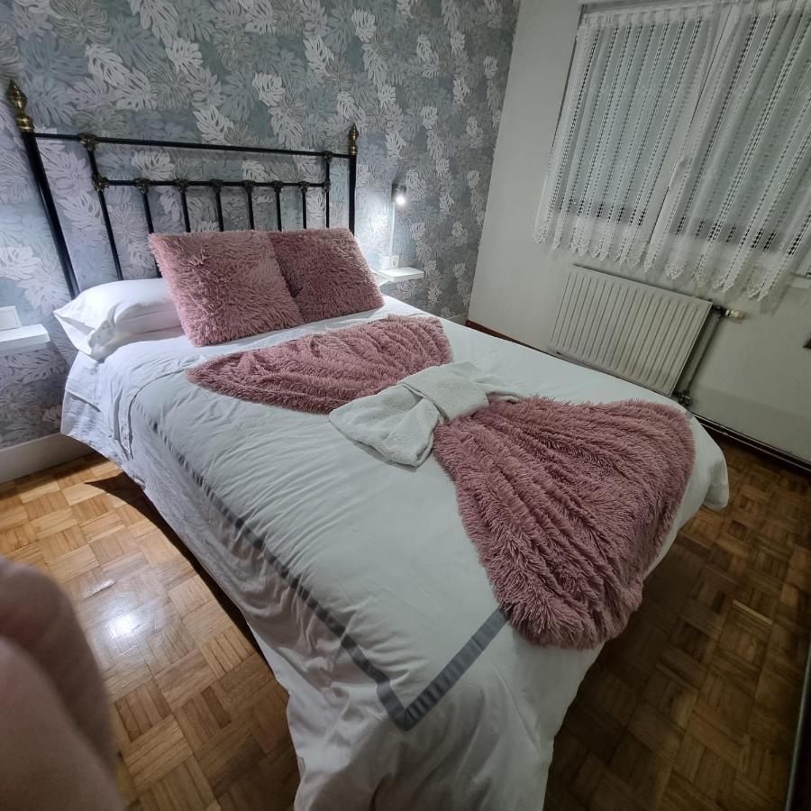 Apartamentos Paz Ribadeo Esterno foto